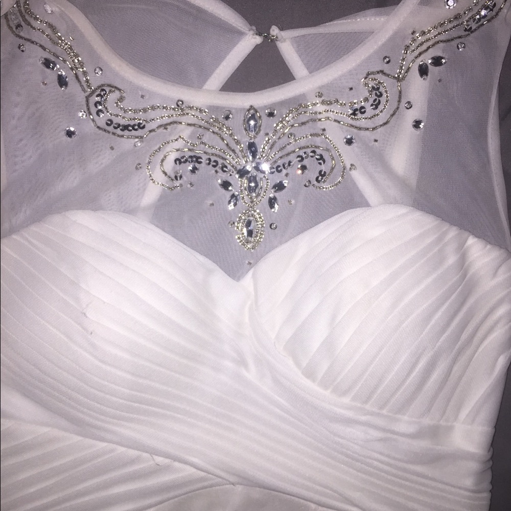 flowy white dress